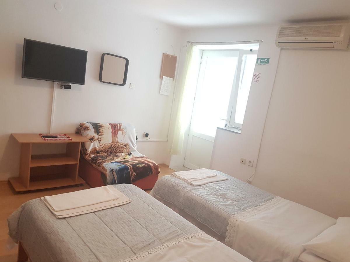 For 2 Apartment